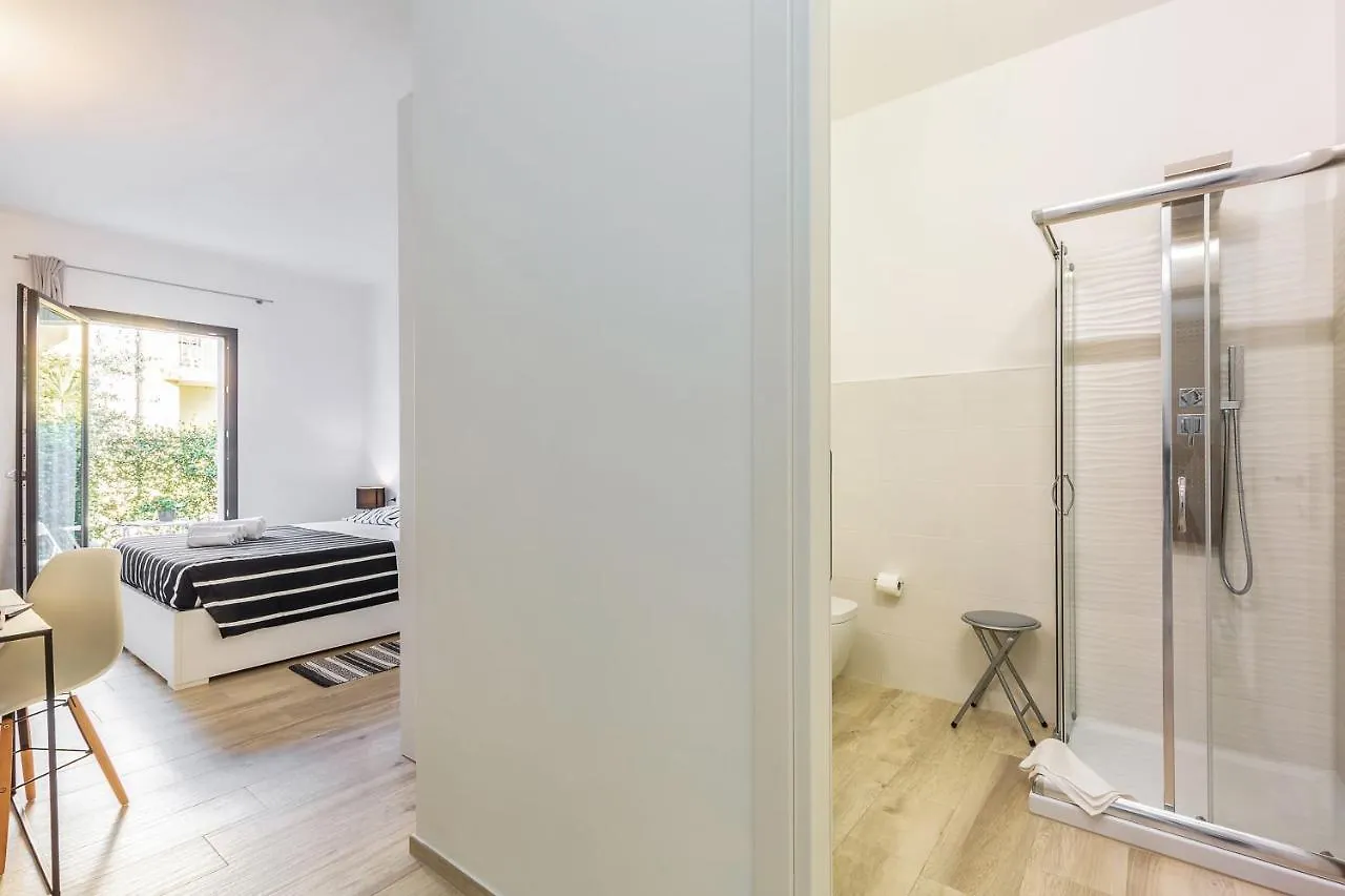 Alexander B&B Tortolì 0*,