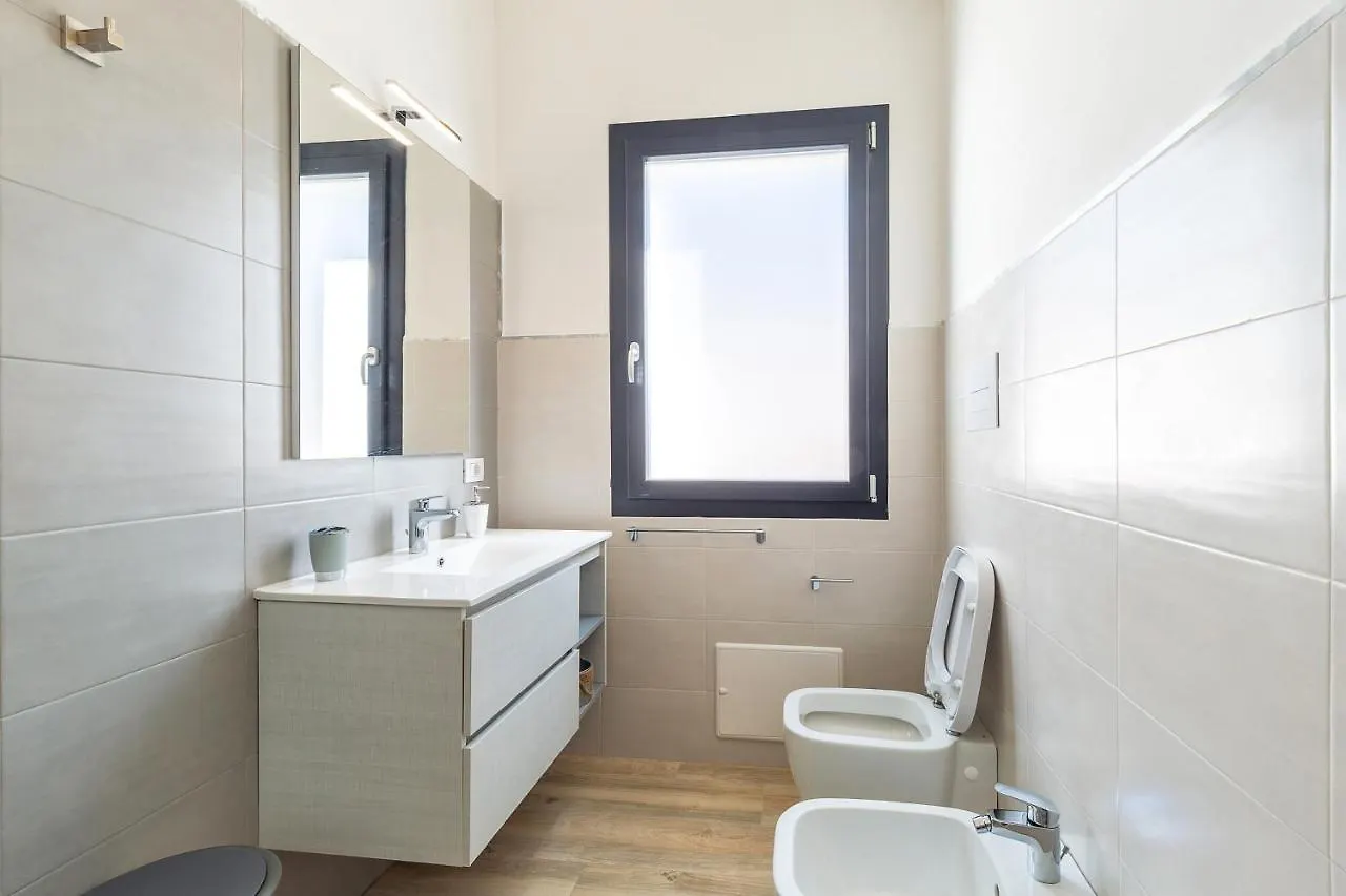 Alexander B&B Tortolì 0*,  Italien