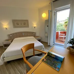 Inn Degli Artisti, Tortolì